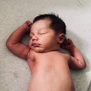 Madison Cheeatow Instagram - World’s tiniest gun show 💪🏼