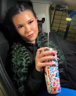 Madison De La Garza Instagram - Running errands with my mama, you KNOW we got our @mannahydration on us 💙✨ #ad