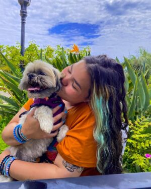 Madison De La Garza Instagram - if olly doesn’t like you, i don’t either. sorry he makes the rules 🤷🏻‍♀️