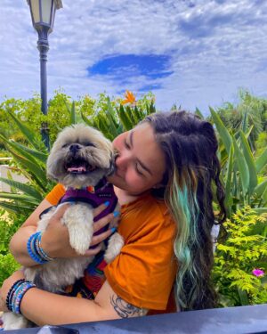 Madison De La Garza Instagram - if olly doesn’t like you, i don’t either. sorry he makes the rules 🤷🏻‍♀️