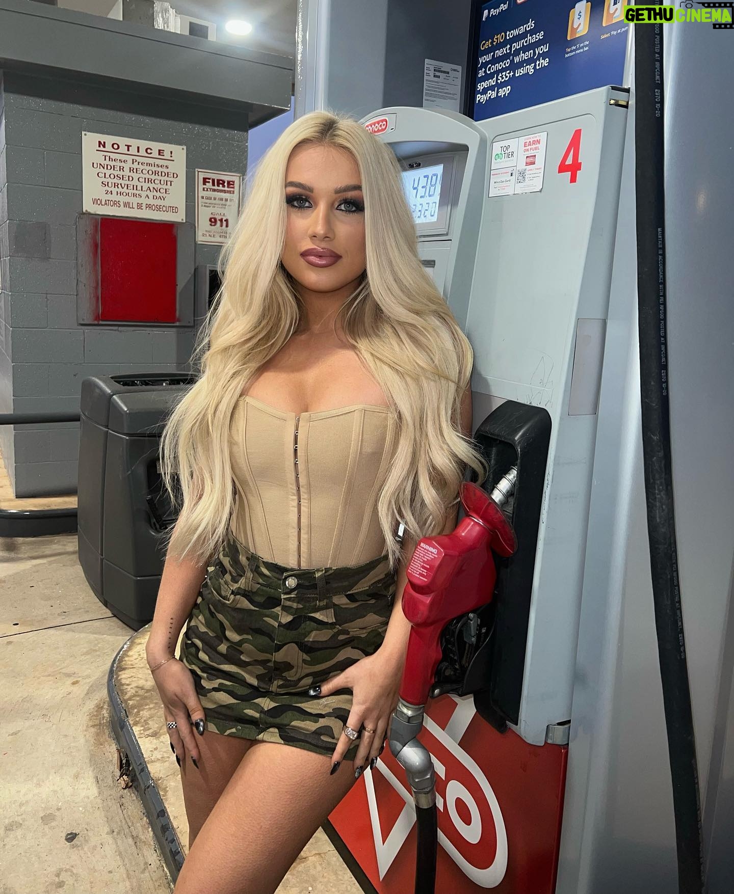 Mady McLanahan - 8.9K Likes - main character energy only š¤
@prettylittlething
skirt SKU: CNA7291
top SKU: CMZ2832