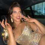Mae Muller Instagram - my tits look better when they’re covered in gold !