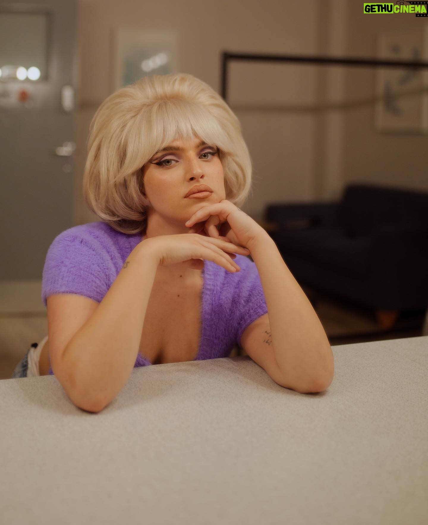 Mae Muller Instagram - BTS video of my album cover art is out now on @youtubemusic !!! 2 extremely long days but worth every second 🥲❤️ massive huge thank you to my amazing hair & makeup team and everyone who worked on this creative <3 Photography: @geertdetaeye BTS - @milaaustin_ HMU - @zara_mua HMU Assistant - @sorayaphipps Styling - @sokimak Styling Assistant 1 - @lulaproctor Styling Assistant 2 - @carolinataviro Hair - @oskarperahair Creative Director: @mfbvisuals Art/Design/Post/Retouch/Genius: @scribblercreative Logo Design: @ashwillerton Video Directors - @mfbvisuals & Dumi Siwo Production - @firmativemedia Production Assistant - Daniel Evans 1st AD - TEO Art Department - Ahmet Gaffer - Sachin 1st AC - Harry Coleman 2nd AC - Kristina Zhekova Camera Trainee - Lem Asideu Playback Operator - Max P Assistant Photographer - James DIT - Guy Gunstone Moco Operator - Nigel Parmane Moco Assistant - Yan Hammond VFX Supervisor - Rob Chandler