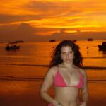 Mae Muller Instagram - having a wonderful time