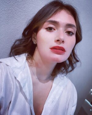 Maeeva Amin Instagram - I need a massage 😮‍💨