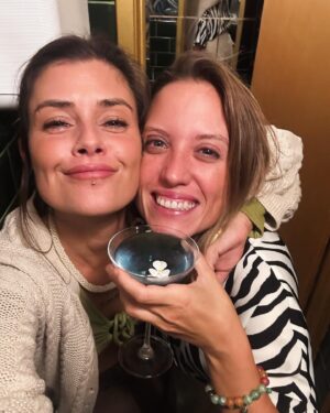 Mafalda Luís de Castro Instagram - Há toda uma vida pré e pós Shelly.
E se não vim aqui para esbarrar com ela, nem vale a pena. AMO-TE, SHEYLA!!! 💖

(E as fotos que eu não posso pôr aqui)?🙊