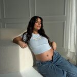 Mafalda Castro Instagram - Foi a t-shirt que disse, não fui eu ✨ Hoje tive com a @rafaelajorgephotography a tirar fotos lindas e que me vão fazer recordar esta fase para sempre. Ansiosa para vos mostrar