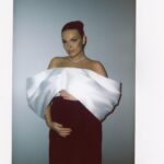 Mafalda Castro Instagram - Gala dos 31 da @tvioficial desta vez a dois Fotos @diogonavy Vestido @solacelondon Joias @bulgari Makeup @lucianofialho.makeup @yslbeauty Hair @lorealpro @hairby.catiasimao Styling @goncalomello Location @intercontinentalcascaisestoril