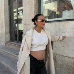 Mafalda Castro Instagram - Eu antes de engravidar: “não vou ser daquelas grávidas que anda sempre de barriga de fora” Eu grávida: