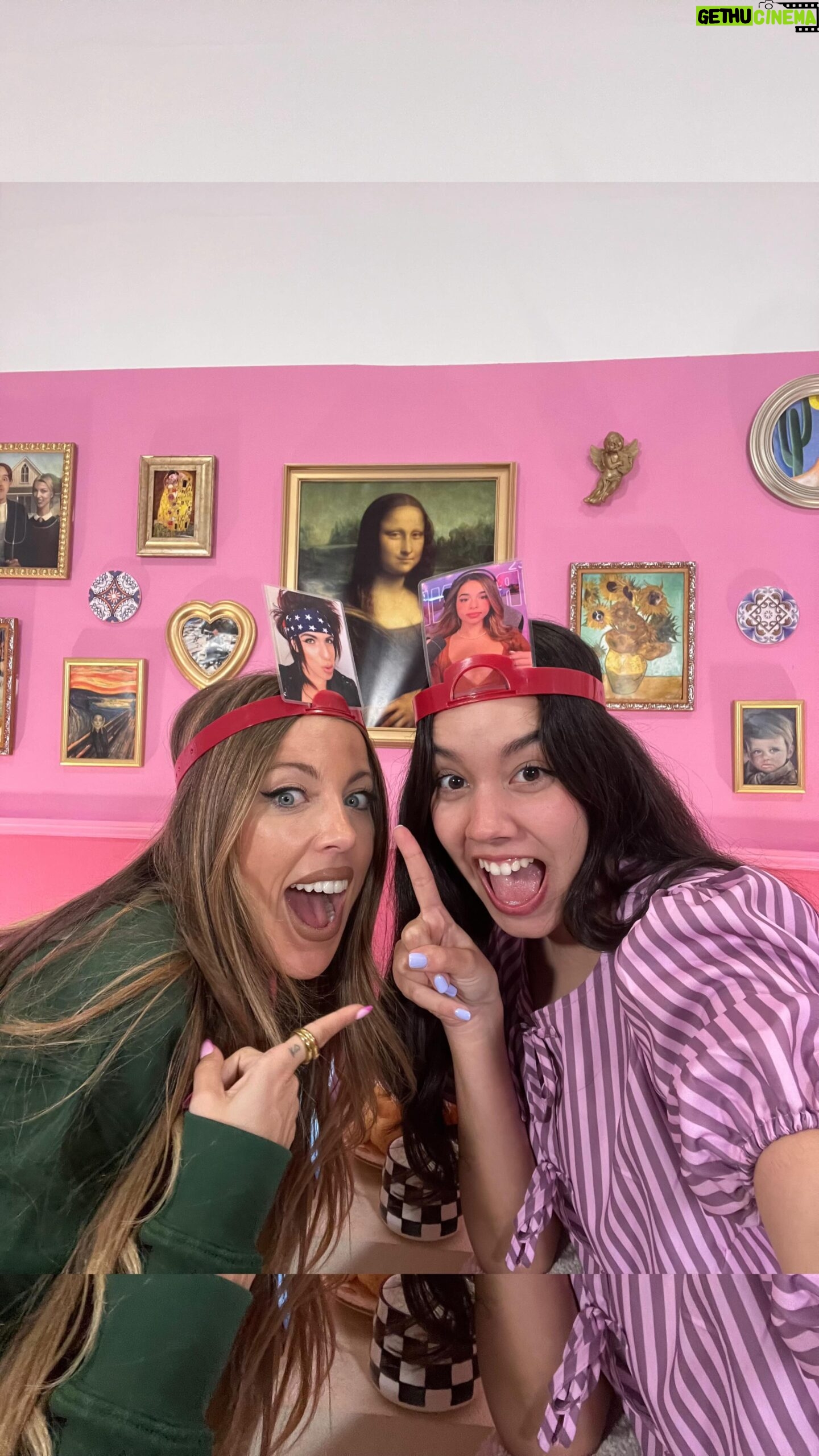 Mafalda Creative Instagram - Escondam os vossos hamsters da @marianabossy 🐹 Pelos vistos ela faria TUDO por dinheiro! Neste episódio de Plágio vamos ficar a saber por quanto nos vendemos💰o episódio mais caro de sempre está disponível grátis no YouTube e Spotify!