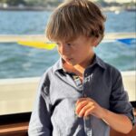 Mafalda Rodiles Instagram - Outro dia ouvi o @piangers dizer “Você é a pessoa favorita do seu filhos até aos 10 anos, depois ele começa a preferir os amiguinhos, os irmãos…” A Mel acabou de fazer 10 anos e todos eles crescem um pouquinho todos os dias por isso é aproveitar enquanto ainda gostam do nosso colo ♥️