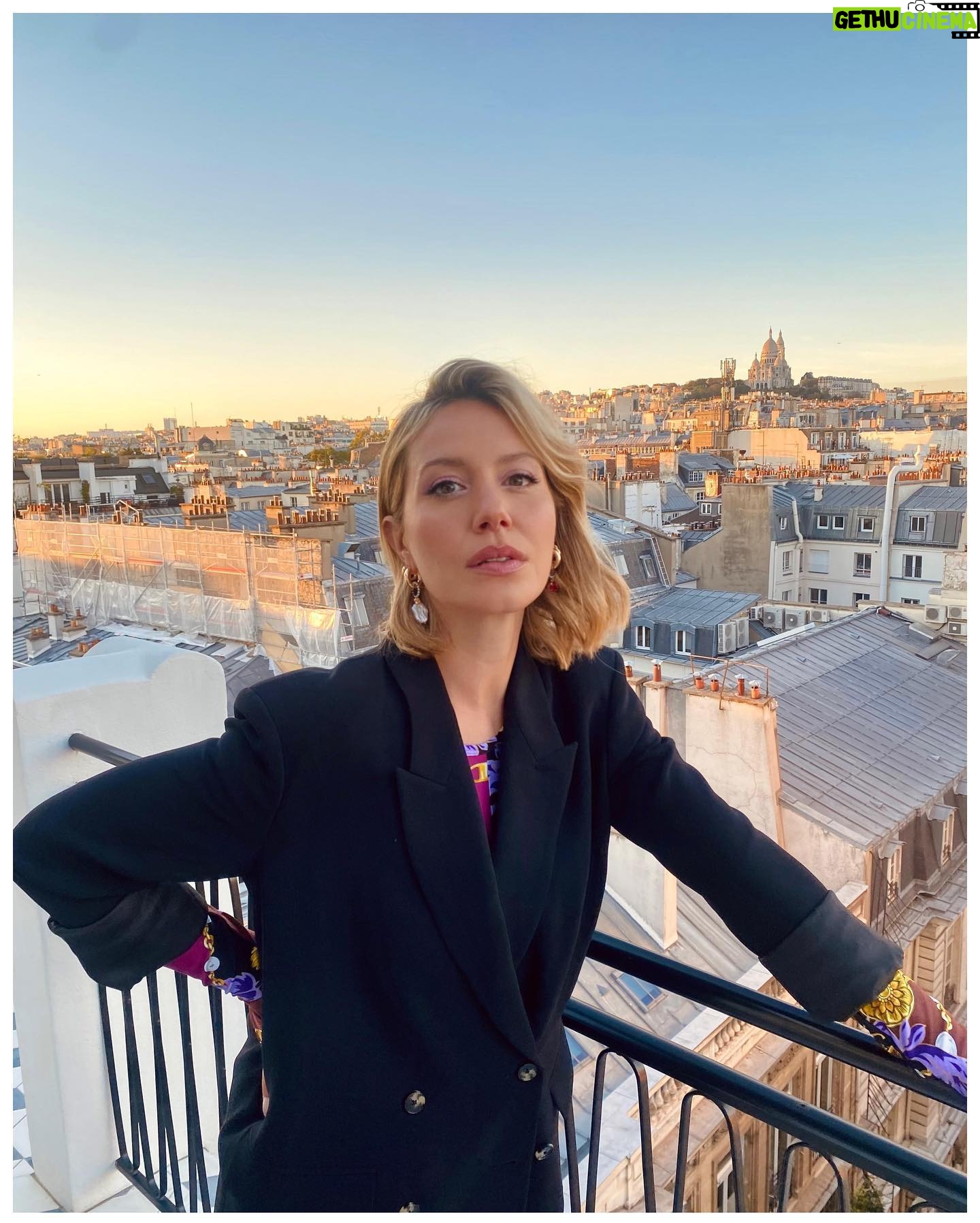 Magalie Lépine-Blondeau Instagram - @mainamilitza sertie de @bangla_begum