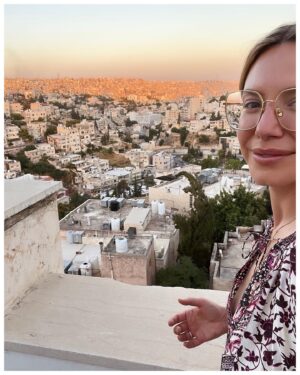 Magalie Lépine-Blondeau Instagram - Amman. 🩵