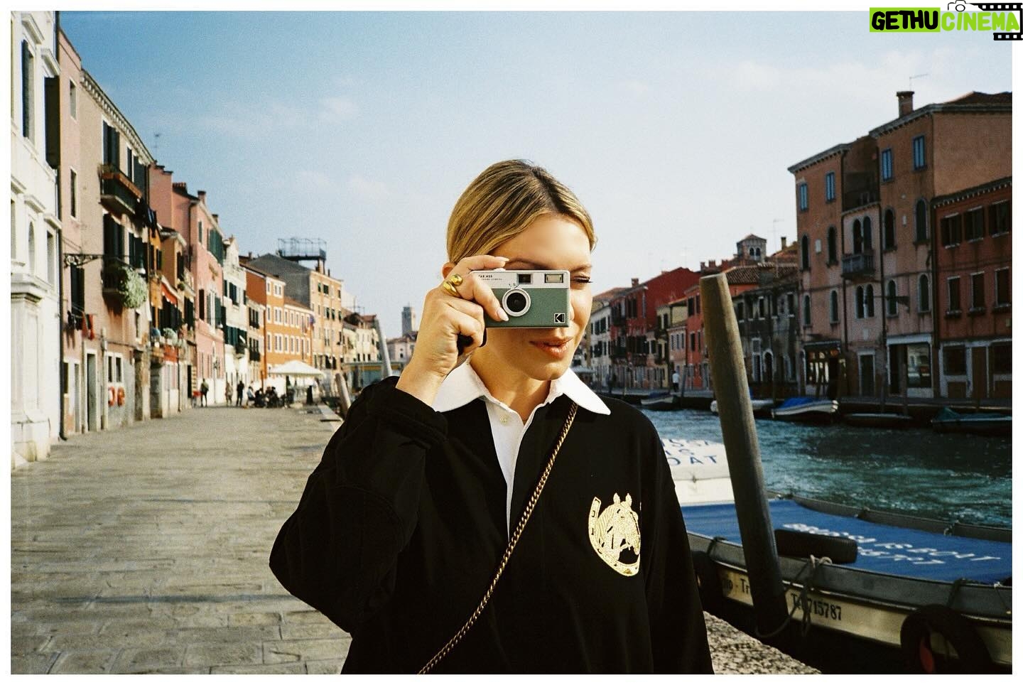 Magalie Lépine-Blondeau - 2.6K Likes - Venise on film