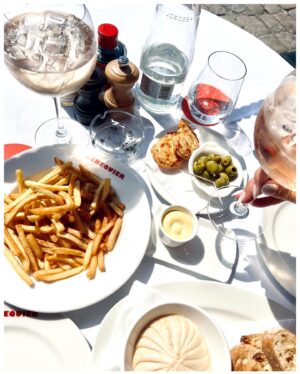 Magalie Lépine-Blondeau Instagram - Doulioudouliou

(souvenirs de Saint-Tropez)