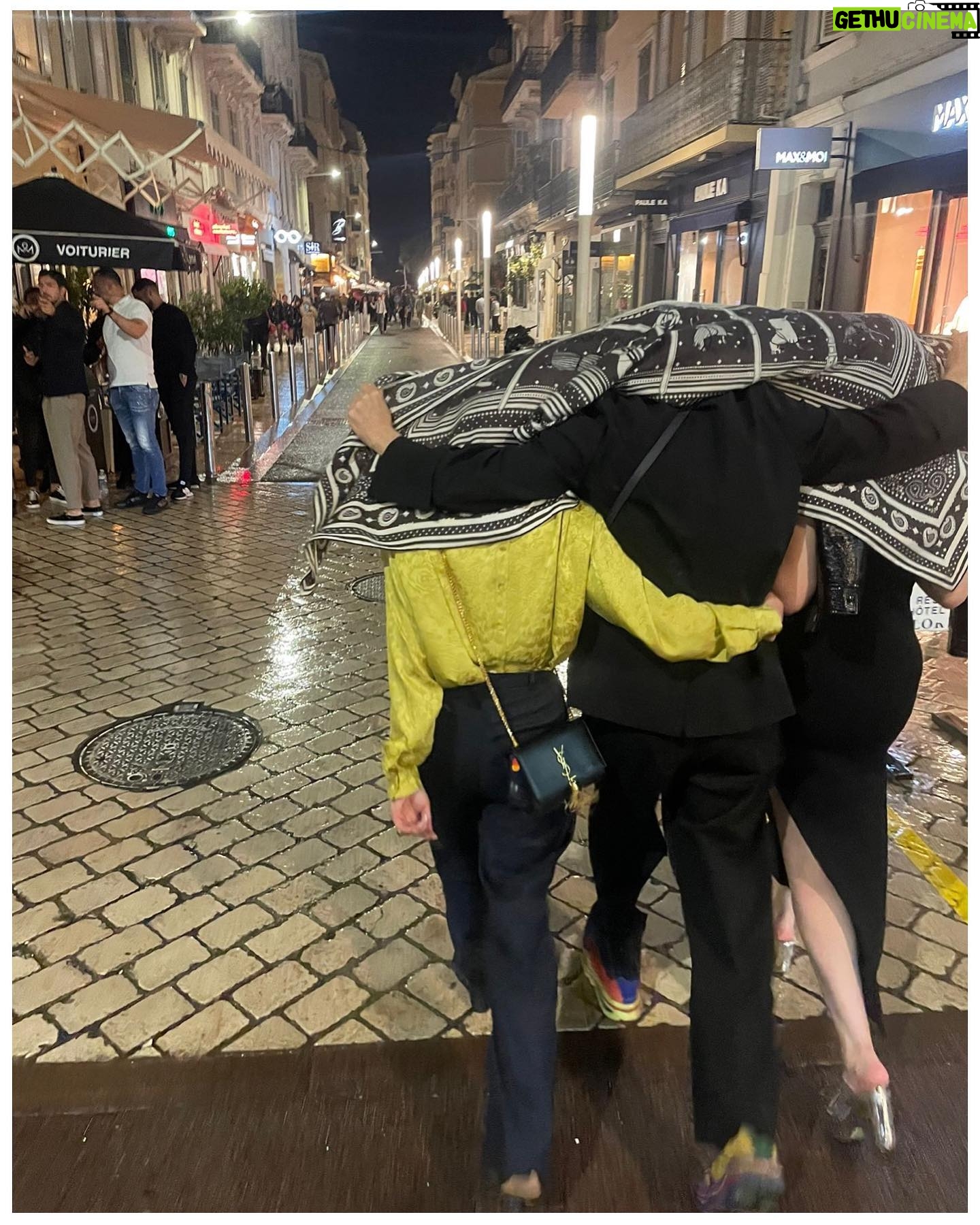Magalie Lépine-Blondeau - 5.2K Likes - 3/3 ça fera