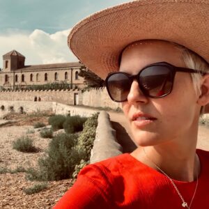 Maggie Grace Instagram - 🏝#timetravel #grateful