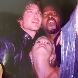 Maggie Grace Instagram - 🤸🏼‍♂️So I found an old undeveloped disposable camera, just got the photos; maybe from the #emmys ?? Remember FILM ?! 🎞 great timing; not too late to say #happy15, #losttvshow ! Wow, these adorable goofballs are in top form :)