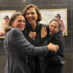 Maggie Gyllenhaal Instagram - My fearless producers! Keeping me warm in London @thelostdaughterfilm @netflixfilm #taliakleinhendler #osnathandelsmankeren