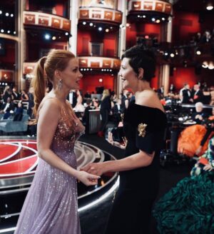 Maggie Gyllenhaal Instagram - Congratulations @jessicachastain 🖤