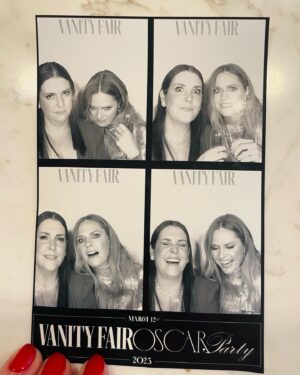 Maggie Lawson Instagram - The party party. Loved our poppet date @msmelanielynskey 💖 Thank you makeup : @antonmakeup hair : @sabrina.porsche  style : @micahmarcus I love you all so much and thank you @vanityfair for such a magical party ✨💖✨ And thank you poppet for the most fun night. 🦄