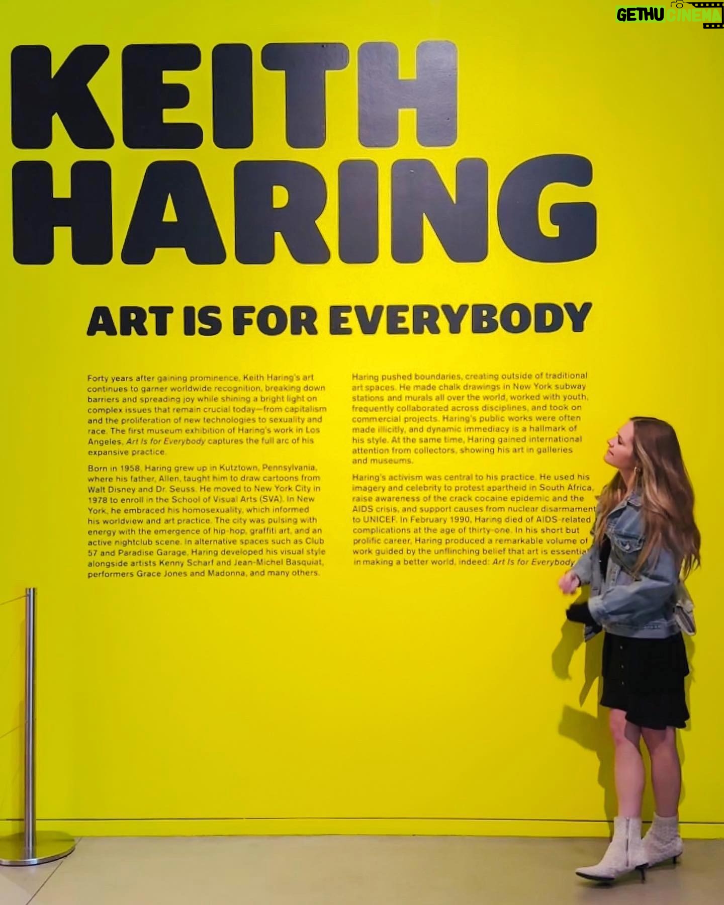 Maggie Lawson Instagram - Art visit to see one of my favs ❤️ #keithharing