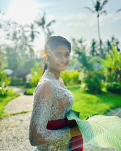 Actress Maheswari Yayathiraj HD Instagram Photos and Wallpapers May 2024