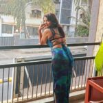 Mahi Kaur Instagram – This post has no purpose other than the fact that I am in love with my outfit…and I think I look gorgeous in the 4th pic….
Outfit:@newme.asia