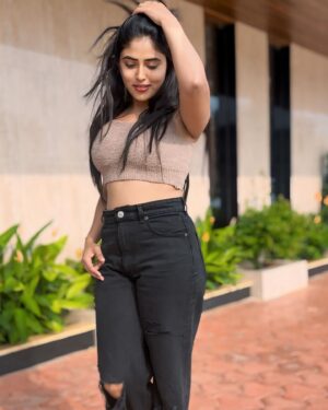 Mahi Maheswari Instagram - Stylist @myroopamsboutique