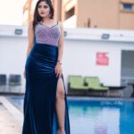 Mahi Maheswari Instagram - 👗:::@myroopamsboutique 📸:::@ravi_cross_clickx Makeup by:::@sreebridalmakeup .designed by ::::: @dineshinampudi @zeetelugu @mahi_maheswari_official @magnatic_eyes_mahi_m . #makeupartist #photography #style #fashion #model #dress #trendigpost #trendig #viralreels