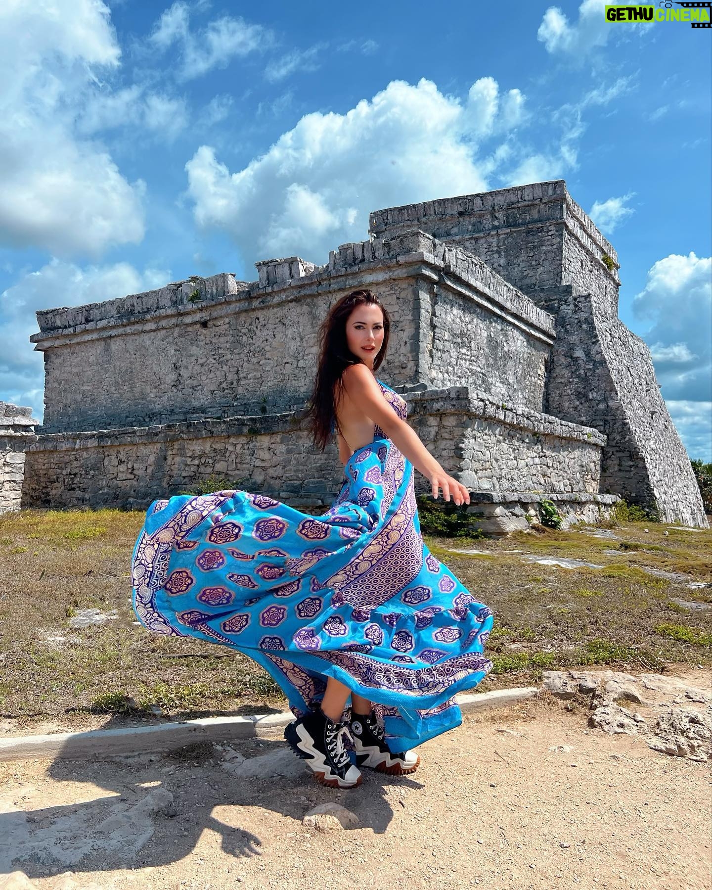 Mahi Masegosa - 5.3K Likes - En Tulum ! El calor que allí pasé no es normal 😂 me sudaron partes del cuerpo que ni sabía que existían !
Gracias a @exotikmayantours por montarnos un día tan divertido ! 🚤🏝️
Mención especial a Pajarito, el guía, del que nos fuimos enamorados 😂