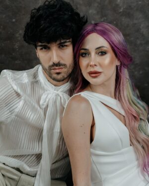 Mahi Masegosa Instagram - Si algún día nos casamos, @numenstudiogrx @numenweddings está clarísimo que serán los encargados del reportaje de boda 😂 la pregunta es, nos casamos ?! Con 33 años se me ha pasado ya el arroz?! 😂