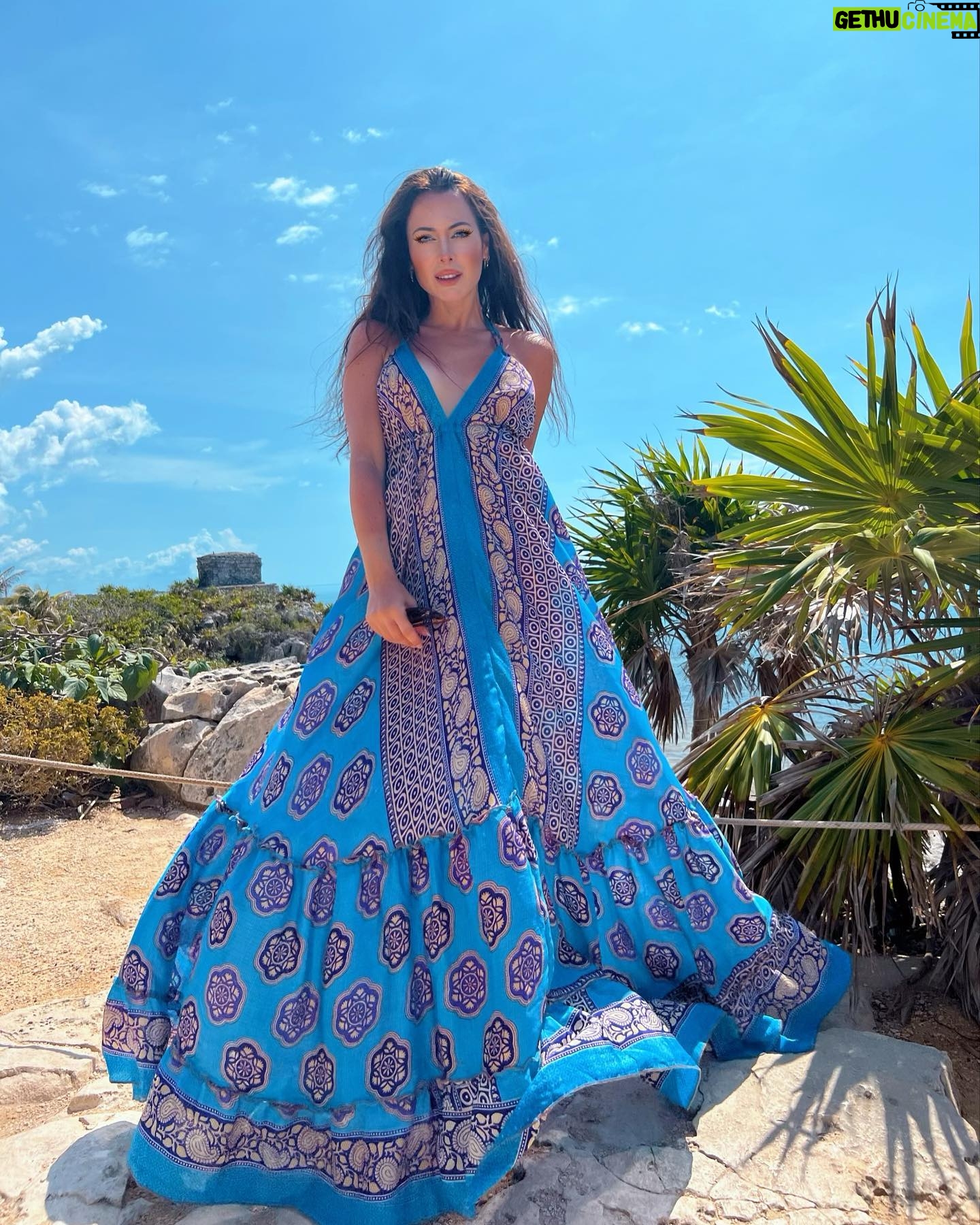 Mahi Masegosa - 5.3K Likes - En Tulum ! El calor que allí pasé no es normal 😂 me sudaron partes del cuerpo que ni sabía que existían !
Gracias a @exotikmayantours por montarnos un día tan divertido ! 🚤🏝️
Mención especial a Pajarito, el guía, del que nos fuimos enamorados 😂