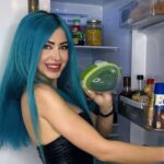 Mahi Masegosa Instagram - Productitos de @sheinofficial que te facilitan la vida y hacen tu casa más bonita! Estoy súper contenta de daros mi nuevo código descuento: Q2MAHI15 💖💖💖💖 en serio gracias a todos los que usáis mi código! Os dejo aquí el ID de todos los productos! Decidme cuál es el que más os ha gustado 😂 #SHEINhome #SHEINappliances #saveinstyle #SHEIN #ad #loveshein #advertising #advertisement #Brand ambassador @shein_spain #Gift from SHEIN #Sponsored Id productos: Gel Mágico: 18909324 Bandeja giratoria: 16829334 Molde hielos: 19711731 Reloj Alarma espejo: 15988952 Rebanador fresas: 18309996 Tupper aguacate: 15642159 Recipiente con tenedor: 16645353 Luces control remoto: 18504725 Limpiador persianas: 18267091 Bandeja con asa: 22563812 Hierba artificial: 25021534 Perchas pantalones: 20908999
