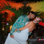 Mahi Masegosa Instagram - Rafa lleva unos días muy sensiblón! Así como triste; y cabizbajo! Supongo que tiene un pico hormonal o algo, porque no tiene motivos para estar mal! Estoy intentando darle todo el amor que puedo y consentirlo todo el rato! Los perrillos me ayudan. Igual también quiero aprovechar para subir estas fotos que tengo en la recámara, para decirle de paso que lo quiero un montón, que si él está triste yo me voy a preocupar, y que si él está feliz, me voy a poner feliz yo también de verlo a él 💖 He tenido mucha suerte de conocerte! Me tratas con tanto cariño, siempre me valoras y crees que soy la mejor aunque sea una papanatas 🤪 Me pelas los higos, me compras bitter kas y siempre me tienes las sabanas limpitas! Estoy segura que esto es amorcito del bueno 💖 Te quiero, @rafamoyaoficial 💫