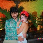 Mahi Masegosa Instagram - Rafa lleva unos días muy sensiblón! Así como triste; y cabizbajo! Supongo que tiene un pico hormonal o algo, porque no tiene motivos para estar mal! Estoy intentando darle todo el amor que puedo y consentirlo todo el rato! Los perrillos me ayudan. Igual también quiero aprovechar para subir estas fotos que tengo en la recámara, para decirle de paso que lo quiero un montón, que si él está triste yo me voy a preocupar, y que si él está feliz, me voy a poner feliz yo también de verlo a él 💖 He tenido mucha suerte de conocerte! Me tratas con tanto cariño, siempre me valoras y crees que soy la mejor aunque sea una papanatas 🤪 Me pelas los higos, me compras bitter kas y siempre me tienes las sabanas limpitas! Estoy segura que esto es amorcito del bueno 💖 Te quiero, @rafamoyaoficial 💫