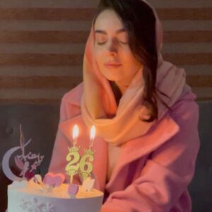 Mahshid Javadi Instagram - بیست و شش بارِگی
🌸
