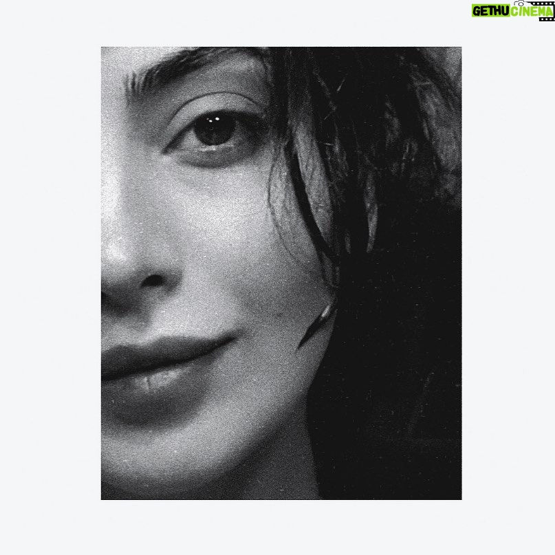 Mahshid Javadi Instagram - . ای به جرمِ من مجازات شده.. همهی قافیههای من فدات..