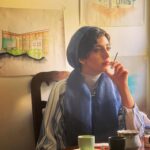 Mahshid Javadi Instagram - من در پناه پنجره ام با آفتاب رابطه دارم فروغ فوتو : رفیق @saeedbayatd پ.ن: سیگار نکشید 🚫