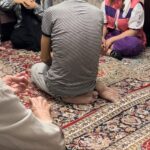 Mahshid Khosravi Instagram - چقدر سخته که بغض خفه ات کنه ولی مجبور باشی لبخند بزنی مهدی روده اش زخمه هر غذایی رو نمیتونه بخوره خیلی ضعیف شده و متاسفانه سرطان کبد داره الان هم از کار بیکار شده پدر و مادرش و خودش مدام درگیر دکتر و داروهای مختلف هستن ممنون میشم امشب که شب جمعه است اگر دوست دارید کمک کنید و خیرات بدین به نیت این موردمون باشه خدا خیرتون بده این پست استوری میشه تو باکس استوری مربوط به این مورد لطفا سهم خودتونو بنویسید و ممنون میشم خیریه رو به بقیه معرفی کنید