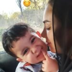 Mahshid Khosravi Instagram - به خانم هایی که شب تا صبح کار میکنن و نون حلال درمیارن افتخار میکنم چون امثال این خانم میتونن به جای نه شب تا شش صبح خیلی کارهای دیگه ای به جای این کارها انجام بدن و پول خیلی بیشتری هم دربیارن ولی چون شرف و غیرت دارن تن به هرکاری نمیدن #طرح_شیرزنان_باغیرت