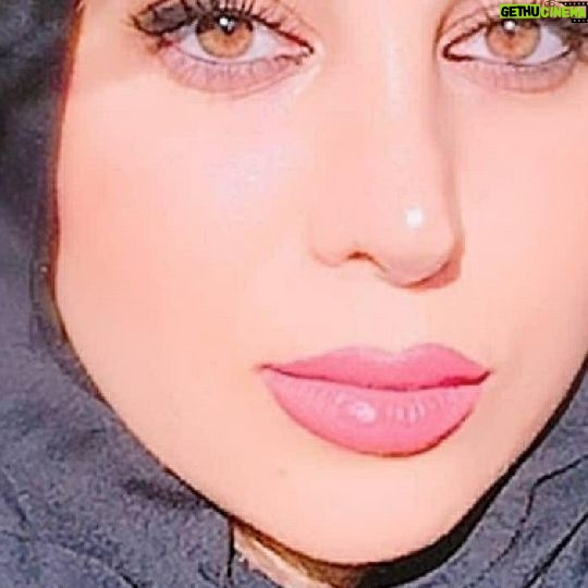 Mahshid Khosravi Instagram - اسم داستان زندگی من چی میتونه باشه؟ پیشنهاد شما چیه؟ #مهشید_خسروی #خیریه_فرشته_های_بهشتی