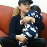 Mahshid Khosravi Instagram - آقا ببخشید ویدیو قبلی اشتباه بود 🤦‍♀️ فقط آخرش که تو خونه رو میبینه 😂 این همه قبلا برای سوپرایز کردن اشکان هزینه کرده بودم آخر میفهمید ولی این سری گفت اصلا فکرش و نمیکردم 😂 زندگی و سخت نگیریم 😍
