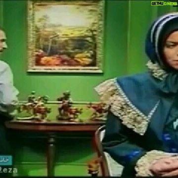 Mahtab Nasirpour - 7.1K Likes - سال هزار و سیصد و شصت و نه. "واریته ی آمریکایی" یا همان " آلبوم خانوادگی" .
اولین تجربه ی تصویری من. بازیگری بی تجربه و بی اعتماد به نفس و به شدت ترسو. و همبازی شدن با شما، آقای پرویز پورحسینی. پیش تر بازی شما در نمایش تلویزیونی "دکتر فاستوس" و "معمای ماهیار معمار" را دیده بودم و آنقدر از این فرصت پیش آمده گیج و هول و شگفت زده بودم که تقریبا هیچ خاطره ای از آن همکاری به یادم نمانده، جز خود شما. شما با همه ی مهربانی و آقا منشی و بزرگواریتان.
بعدها در هر فرصت دوباره من فقط تلاش می کردم تا از شما عقب نمانم.
ممنونم آقای پورحسینی. همبازی شدن با شما و دیگرانی چون شما باعث شد الگویی داشته باشم و استوار قدم بردارم. الگویی عزیز و گرانقدر و همیشگی.
آقای پورحسینی عزیز قطعه ای از "واریته ی آمریکایی" را مرور میکنم و برخود می بالم. تصویر شما و آقای احمد آقالو را تماشا میکنم و باور دارم که چقدر من خوشبخت بودم.
و فقط ... کاش این را زودتر به شما گفته بودم.
@poorang_p
@mahtabnasirpour.publicpage
@mahtab.nasirpour
@mahtabnasirpour.school
@bazigari_amozesh
#پرویز_پورحسینی
#احمد_آقالو
#همکار
#بازیگر
#کرونا
#کرونا_ویروس
#بازیگری
#سینما
#تاتر
#تئاتر
#نمایش
#محمد_رحمانیان
#بازيگران_ايراني #بازیگران #بازيگري #بازيگر #هنرپيشه #هنرپیشگان #هنر #هنری #هنري #کلاس #سينما #پلاتو #سینمایی_ایرانی #اخبار #بازيگر