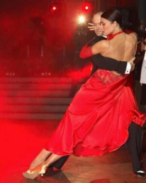 Mahulena Bočanová Instagram - Vzpomínka na tanyny Stardance 1❤️Tančili jsme pak s Jardou ještě 10 let…Kupodivu jsem nic nezapoměla:)Dobrý učitel:) #stardance #friends #dance #tango #dancingwiththestars #stardanceczechrepublic @jan.tomanek.official  @zdenek_chlopcik @tatianadrexler #ct
