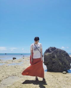 Mai Fukagawa Instagram - 2nd写真集「Free Mind」 いよいよ本日発売です🎉🙌 約3年前に立ち上がった企画がこうして形になり、やっと皆さまにお届けできることが本当に嬉しいです✨ 背伸びしない、日常の延長線の、今この瞬間の等身大の自分を小鳥さんに切り取っていただき、とても大切な1冊になりました。 石垣島、竹富島のあたたかくおだやかな時間や、素敵な景色もぎゅっと詰め込まれています。 　 ぜひまた感想など教えてくれたら嬉しいです☺️ そしてお渡し会などイベントももうすぐ…！ 久しぶりに皆さんと会える貴重な時間🥺楽しみです✨