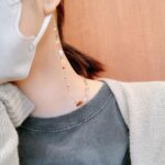 Mai Fukagawa Instagram - ずーっと緊張の日々が続いていて 昨日の夜は心臓がバクバクだったのですが、 無事1日が終わりホッとしています…。 素敵な出会いに心が震えた1日でした。 　　 写真は、特捜9のヘアメイクさんが誕生日にプレゼントしてくださった手作りのマスクチェーンです。 可愛すぎやしませんか…？？✨