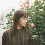 Mai Fukagawa Instagram - 毎年のことながら、秋服が着れる日が待ち遠しいです🧶
