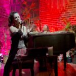 Maiara Walsh Instagram - From the mud, a new rose rises, as every note improvises… Ivory Loft iykyk 🎹 @daveyaden