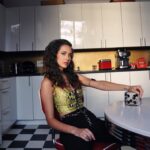 Maiara Walsh Instagram - Monday mood 🏠 @dreamco.dtla 📸 @jotapetrin